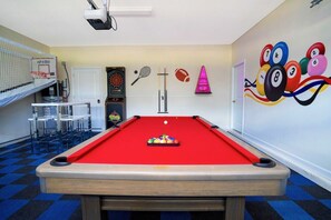 Game room - Stunning 9 Bd Single Family w/ Pool @ Champions Gate 1508 (Davenport)