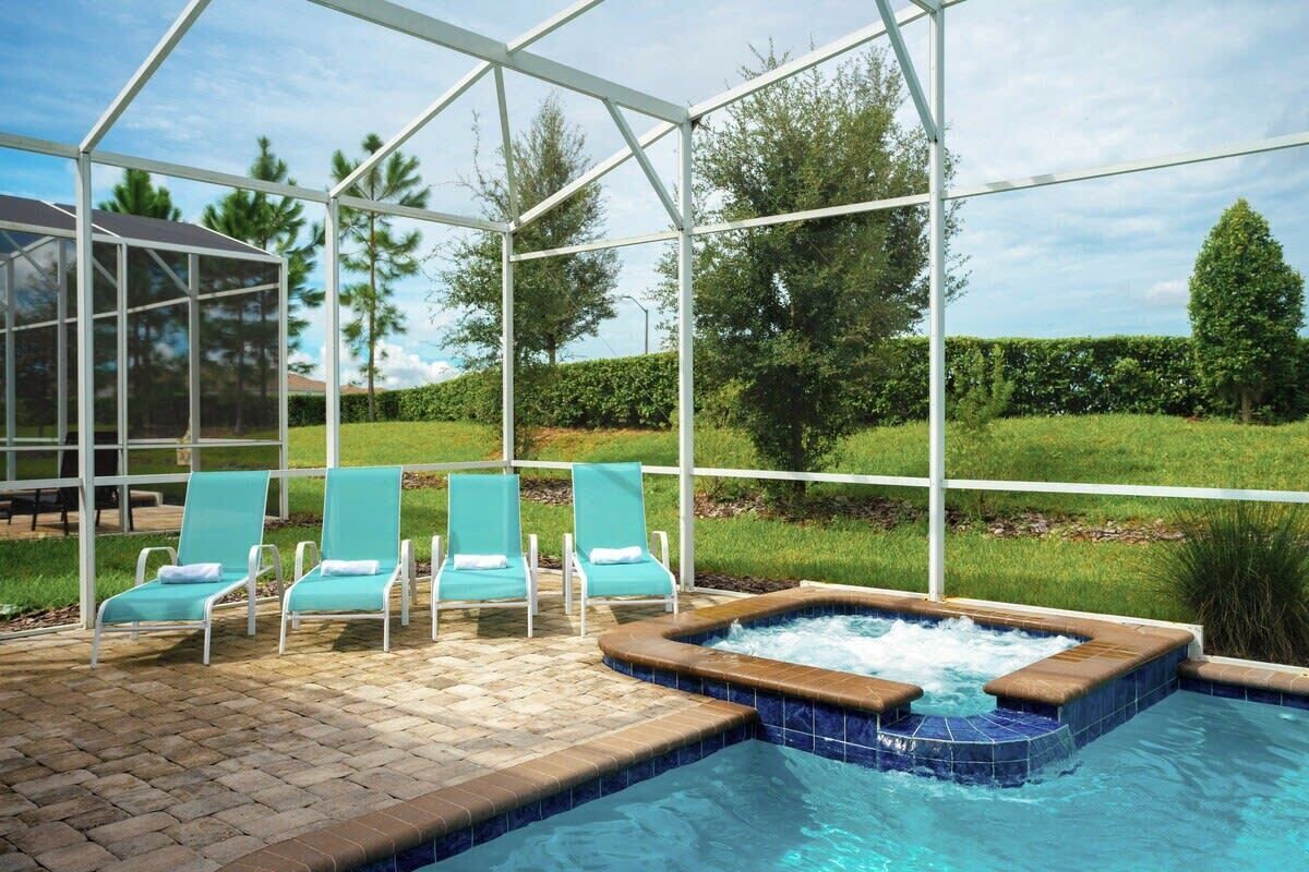Private pool