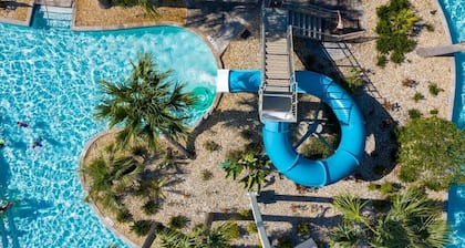 Stunning 9 Bd Single Family w/ Pool @ Champions Gate 1508