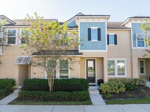 Front of property - Family Friendly 4Bd with Pool @ Solara Resort 1517 (Kissimmee)