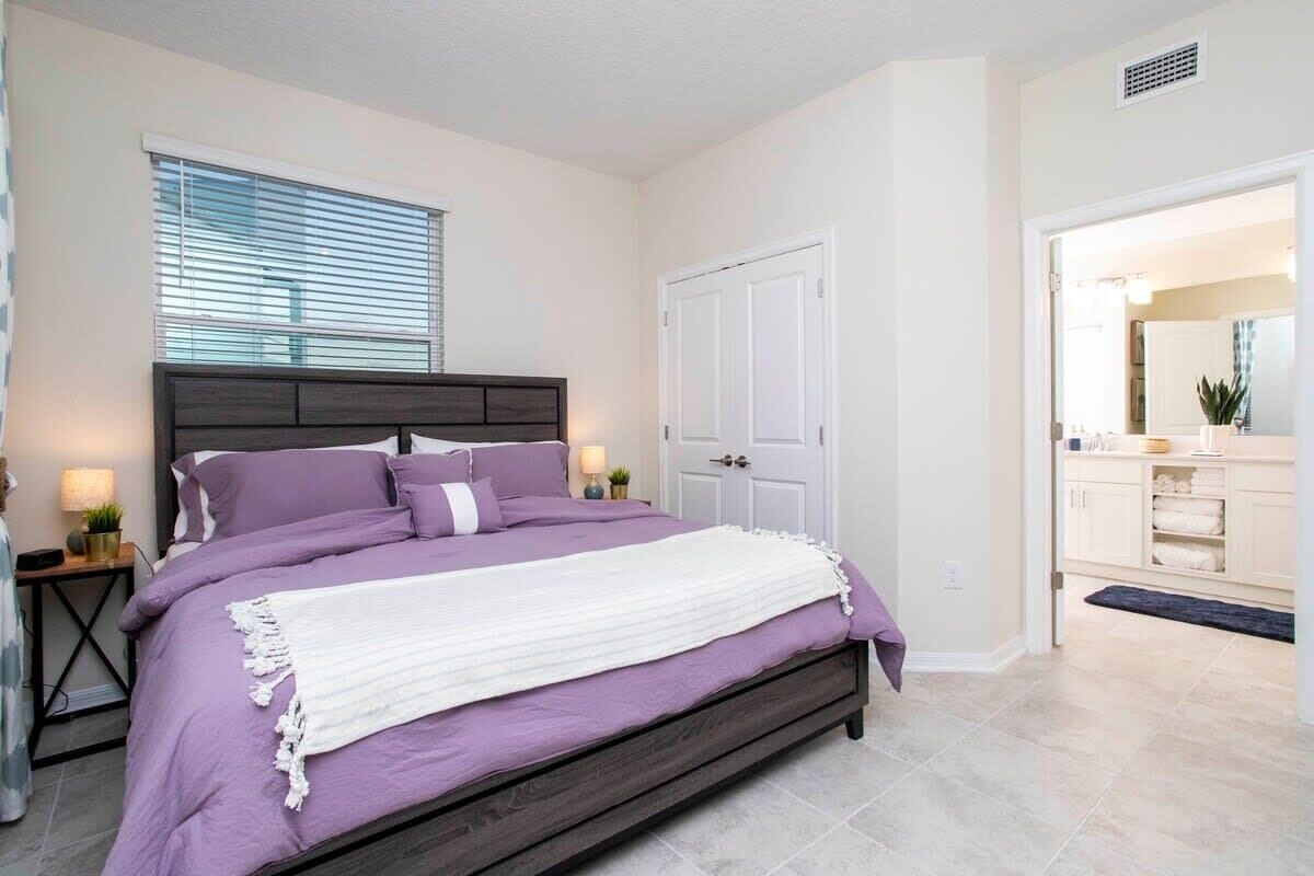 Condo | 4 bedrooms, in-room safe, individually decorated, individually furnished