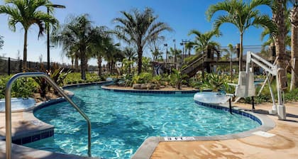 Luxurious 2 Bd Close to Disney @ Storey Lake 204 3131