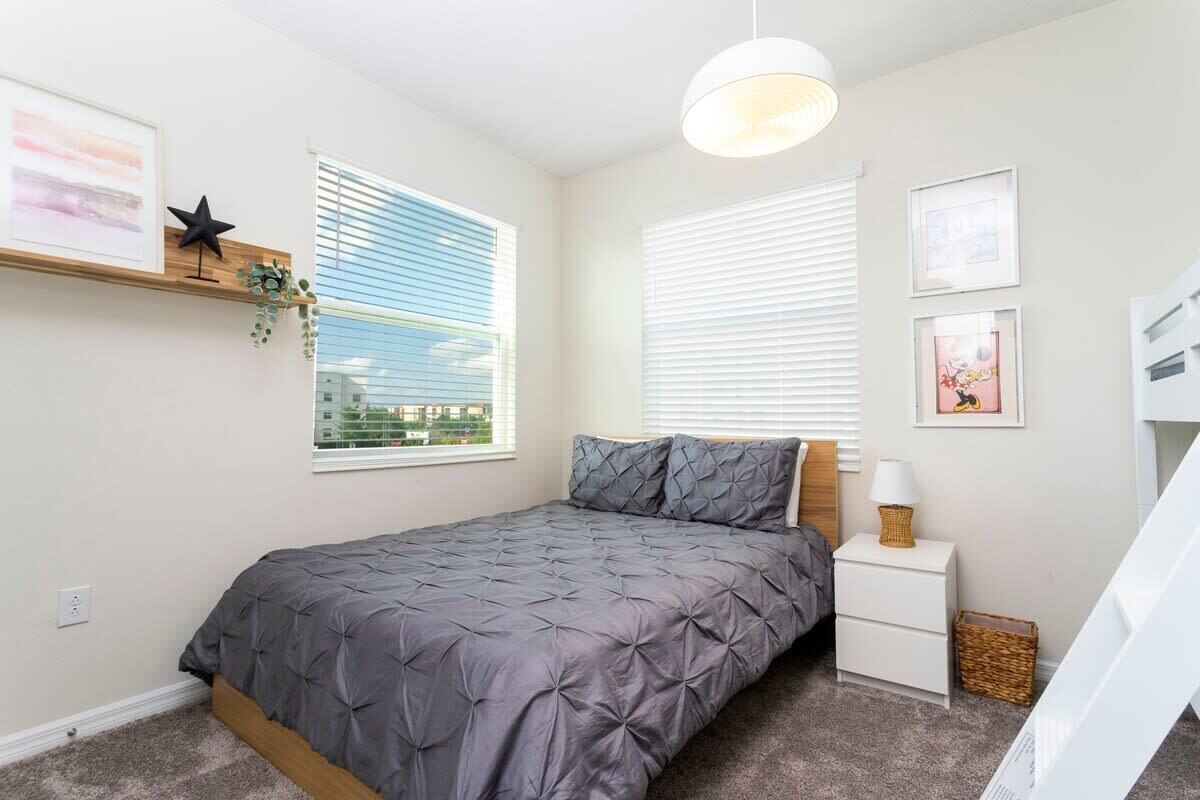 3 bedrooms, in-room safe, individually decorated, individually furnished