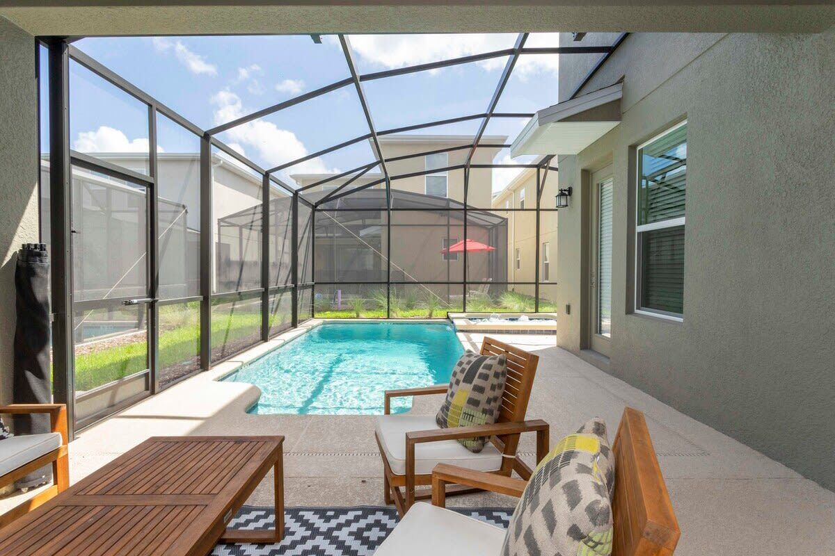 Private pool