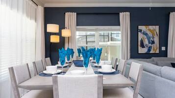 Stadtwohnung | Esszimmer