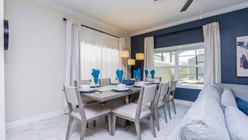 Townhome | Dining room