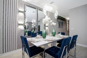 Dining room - Gorgeous 4Bd w/ Screened Pool Close to Disney 4289 (Kissimmee)