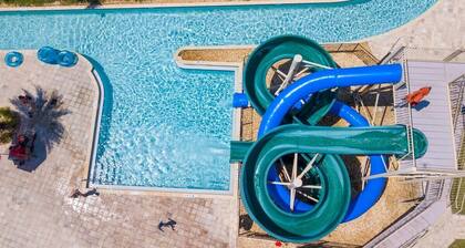 Gorgeous 4Bd w/ Screened Pool Close to Disney 4289