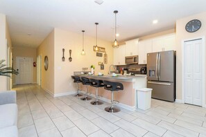 Private kitchen - Magnificent 5Bd w/ Pool @ Storey Lake 4800 (Kissimmee)