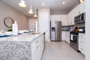 Townhome | Private kitchen