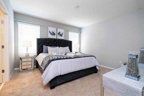 Apartment | In-room safe, individually decorated, individually furnished, desk - Stunning 5Bd w/ Pool Close to Disney @ Solterra 7829 (Davenport)