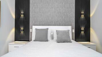 Rumah | 6 kamar tidur, brankas, dan didekorasi berbeda-beda