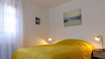 3 bedrooms, WiFi, bed sheets