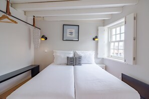 2 chambres, fer et planche Ă repasser, Wi-Fi gratuit, draps fournis
