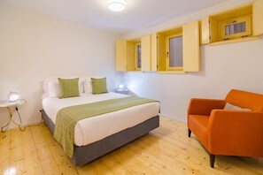 1 slaapkamer, een strijkplank/strijkijzer, gratis wifi, beddengoed