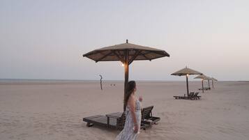 Plage privée, sable blanc