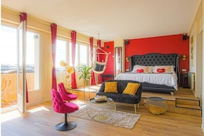 1 slaapkamer, een bureau, geluiddichte muren, gratis wifi