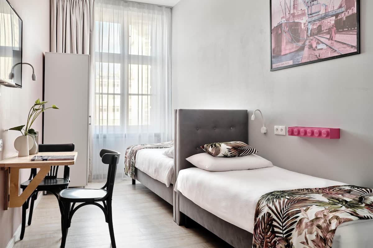 Standard Twin Room | Desk, laptop workspace, iron/ironing board, free WiFi