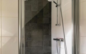 Huis (Buitengoed Het Lageveld - 56) | Badkamer