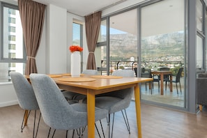 In-room dining