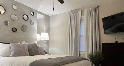 *1QUEEN BED/1 Bath DUPLEX APT! Full Kitchen, Pet Friendly!