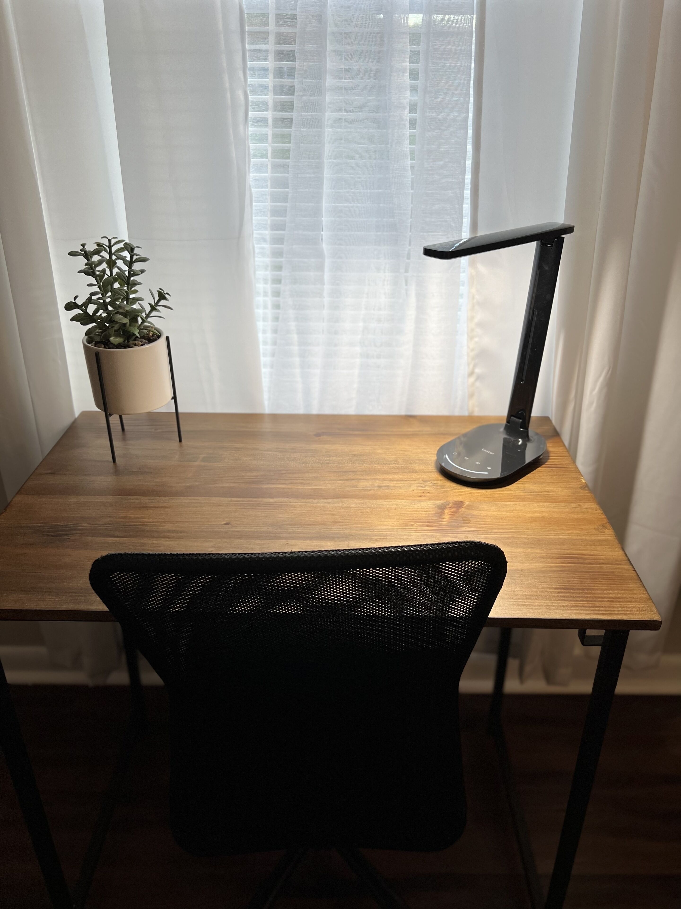 *1QUEEN BED/1 Bath DUPLEX APT! Full Kitchen, Pet Friendly! 