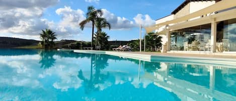 Seasonal outdoor pool