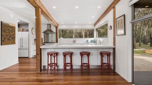 Fridge, oven, dishwasher, toaster