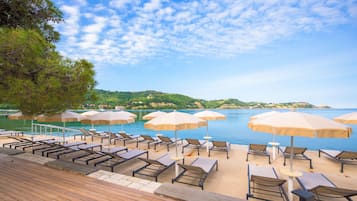 Beach nearby, sun-loungers, beach umbrellas, beach bar