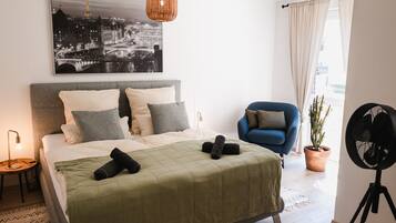 Familienapartment, 1 Schlafzimmer, zum Garten hin | 1 Schlafzimmer, Verdunkelungsvorhänge, schallisolierte Zimmer