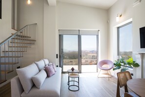 Smart TV, books, stereo - Eforasis Villa III, with Heated Spa Whirlpool (Rethymno)