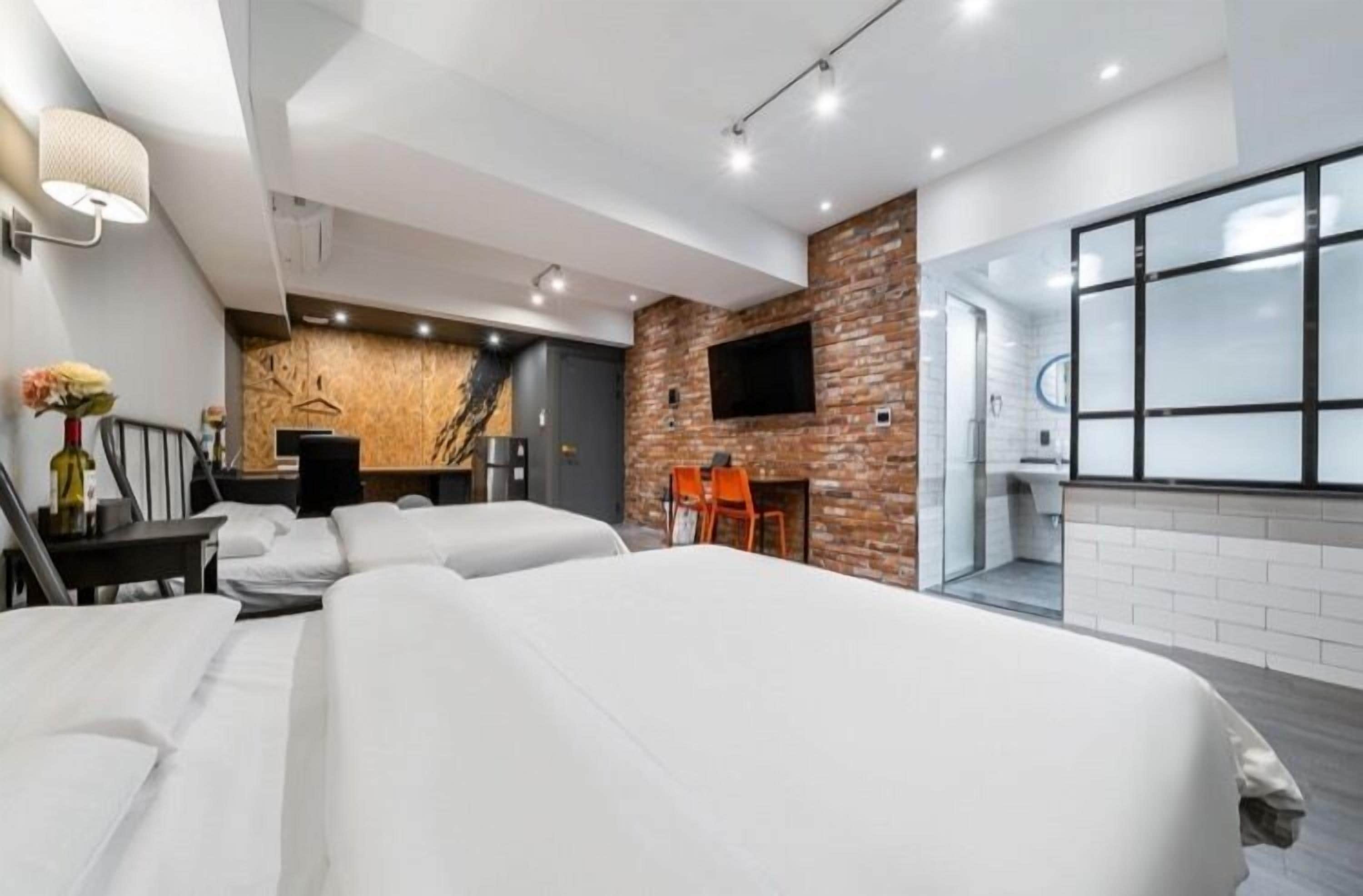 트윈룸 | 책상, 방음 설비, 무료 WiFi, 침대 시트