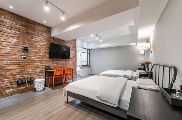 雙床房 | 書桌、隔音、免費 Wi-Fi、床單