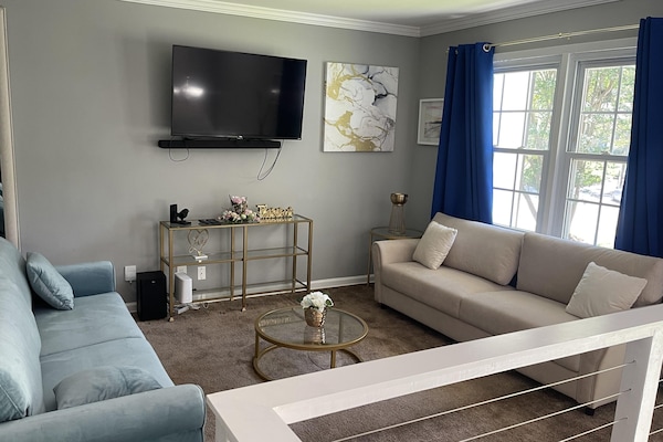 Living room, a serene space with uncomplicated beauty