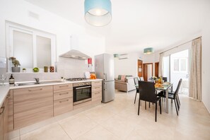 Fridge, microwave, oven, dishwasher