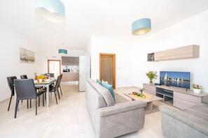 TV - The Hillock South C11 (Marsalforn)