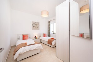 3 bedrooms, free WiFi, bed sheets