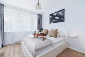 1 soverom, skrivebord, wi-fi og sengetøy