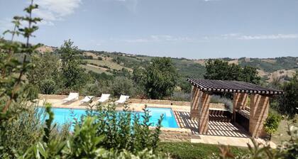 Idyllic Villa , Magnificent Views, Stunning location, Pool,