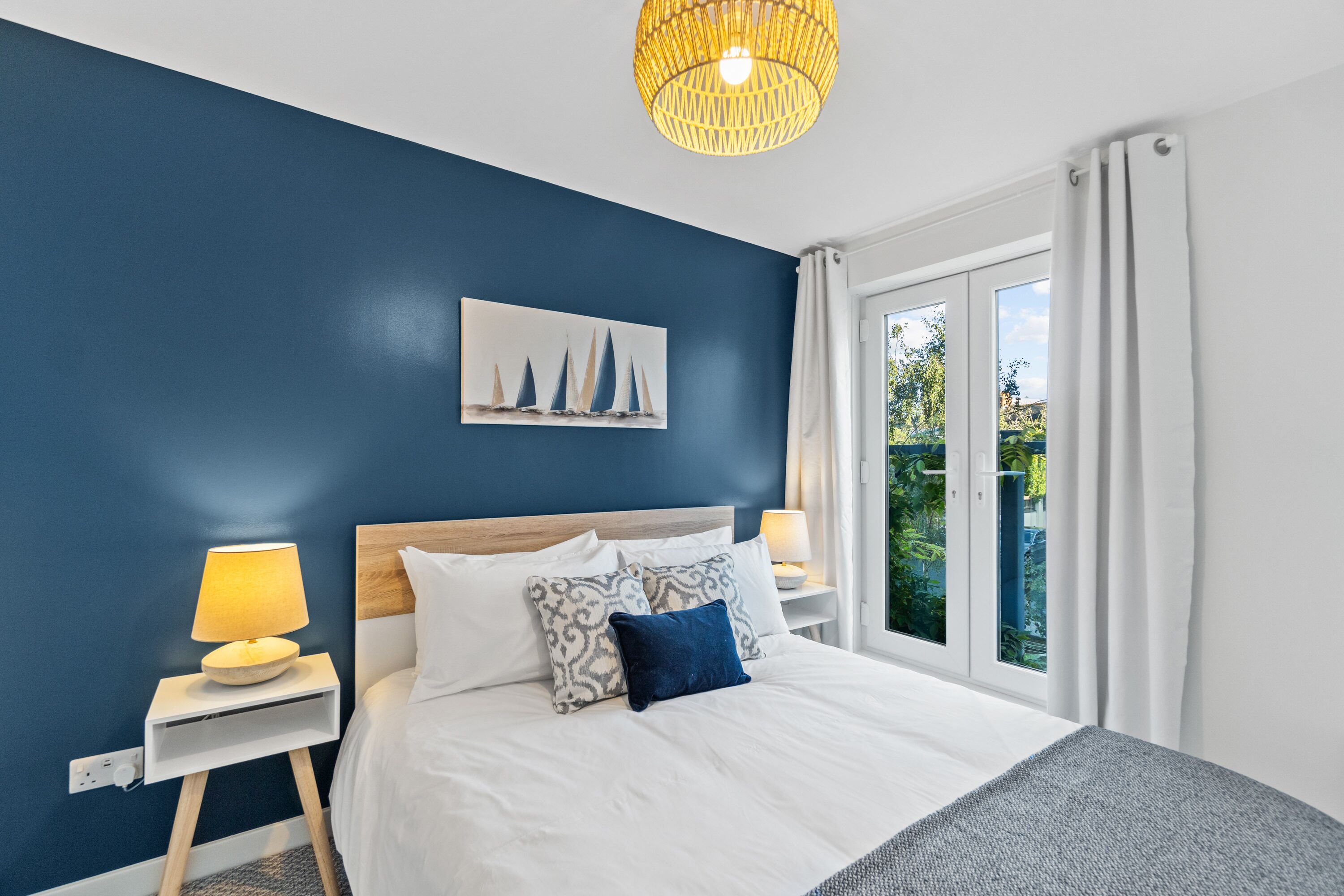 4 quartos, escrivaninha, ferros/tábuas de passar roupa, Wi-Fi