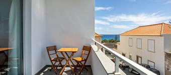 Apartment "Golden Dream" with Sea View, Balcony & Wi-Fi