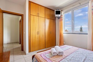 1 Schlafzimmer, Bügeleisen/Bügelbrett, kostenloses WLAN, Bettwäsche