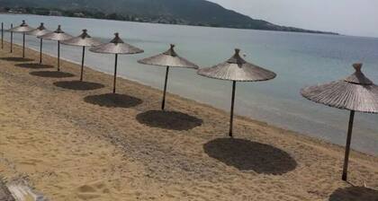 Apartment 'Maria's House 2' with Mountain View, Wi-Fi and Air Conditioning