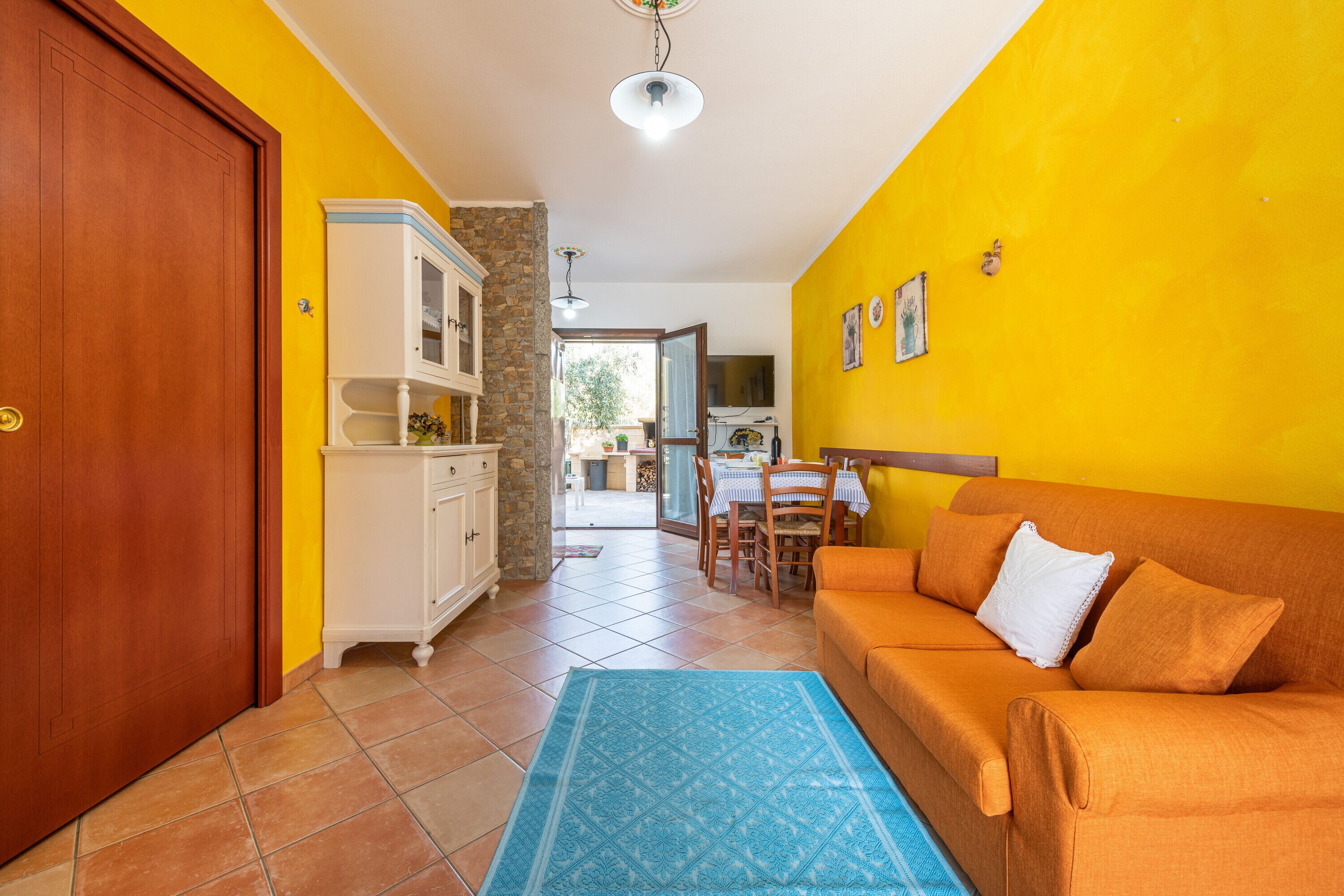 "Villa Ginny e Clari" con vista sulle montagne, terrazza e aria condizionata