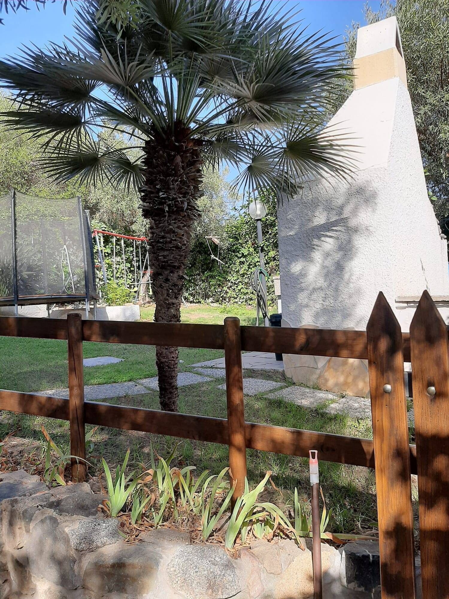 Villa "Rosi" con vista sulle montagne, giardino privato e terrazza privata