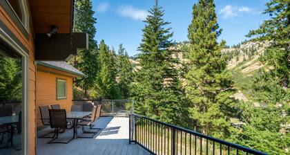 Leavenworth Mtn. Retreat -Home Close to Town