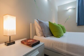 1 quarto, Wi-Fi de cortesia, roupa de cama