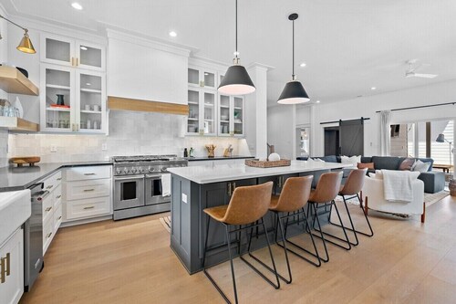 The Weekender House - Pool - Downtown