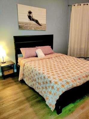 4 slaapkamers, een kluis op de kamer, een bureau