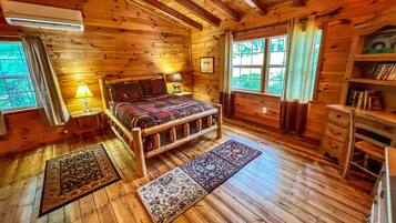 3 soverom, skrivebord, wi-fi (inkludert) og sengetøy